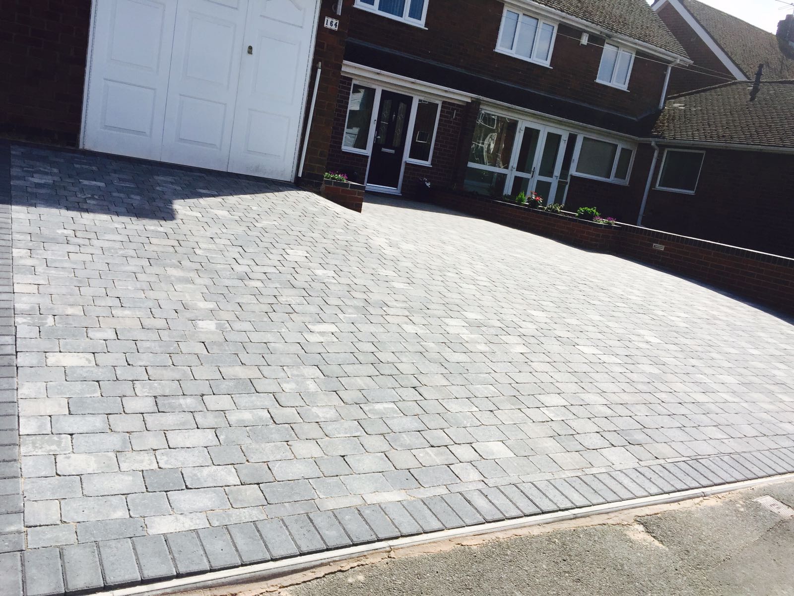 Block Paving Milton Keynes - Driveways and Patios | Affordable Prices